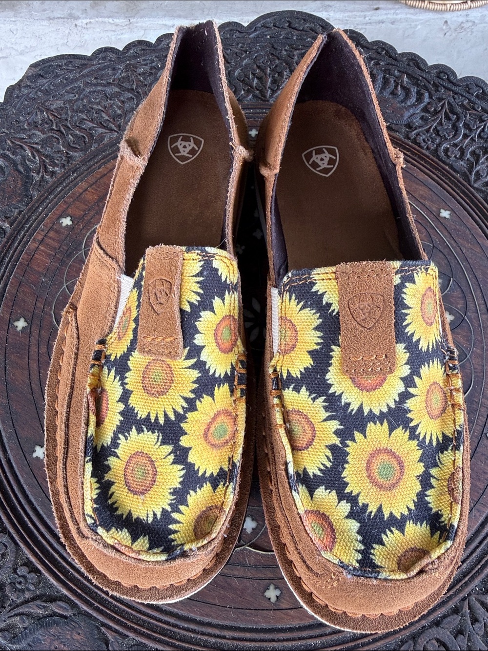 Ariat Sunflower Canvas Slip-Ons in Yellow and Brown